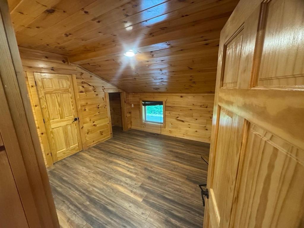 Hot Tub Fire Pit Game Room Theater Easy Access Sleeps 12 - Black Bear Lodge Pigeon Forge Exterior foto