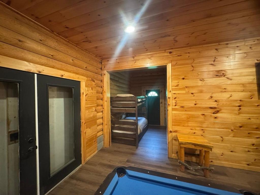 Hot Tub Fire Pit Game Room Theater Easy Access Sleeps 12 - Black Bear Lodge Pigeon Forge Exterior foto